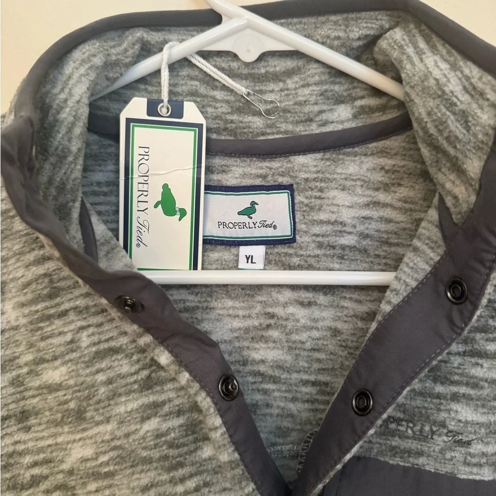 Properly Tied Boys Nova Fleece Pullover Grey NWT Size Youth Large YL Preppy